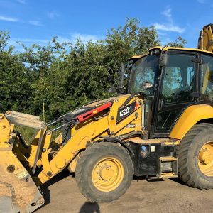 2018 Caterpillar 432F2